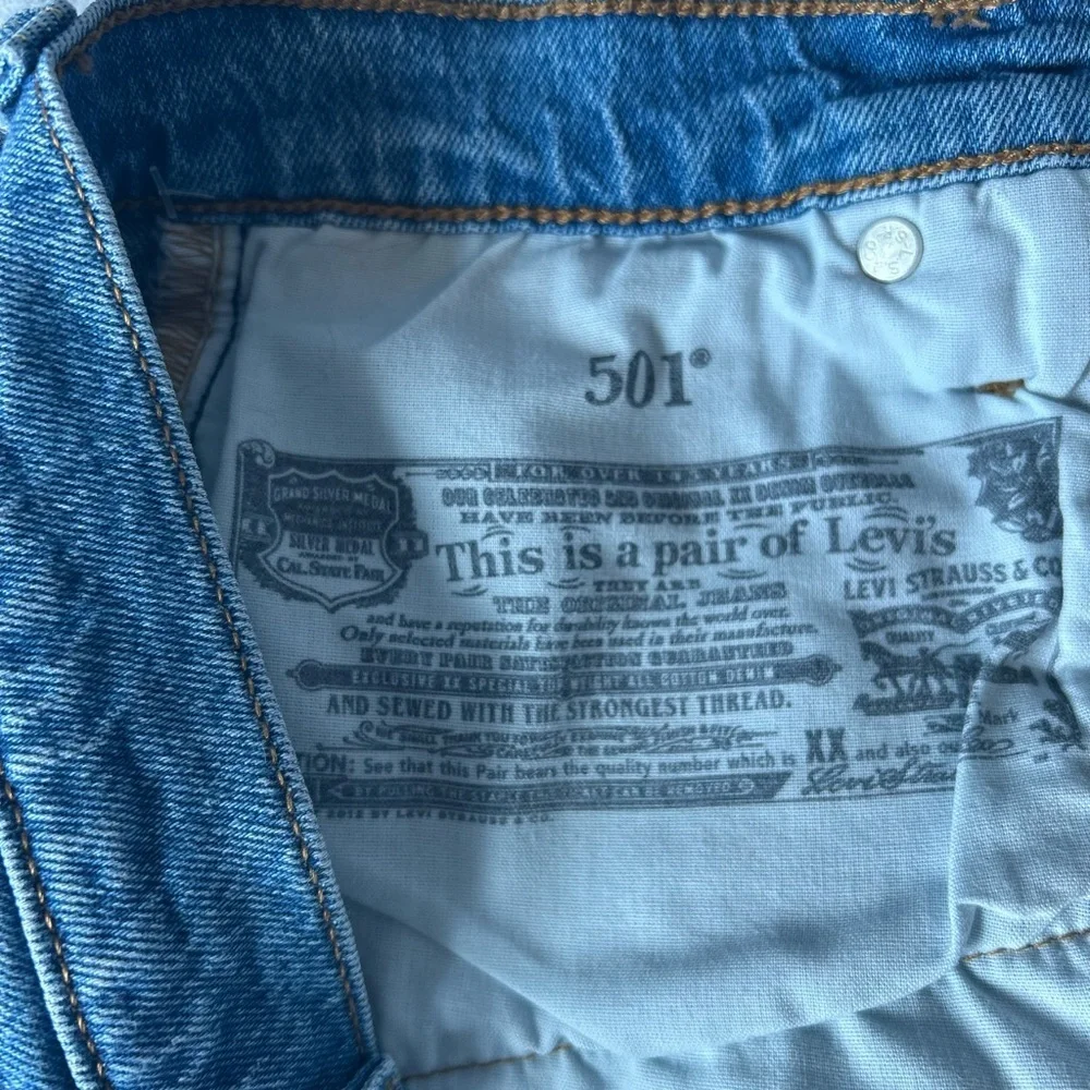 Levi’s 501 High Rise Cutoff Shorts Distressed Raw Hem Sz 25 - Picture 10 of 10